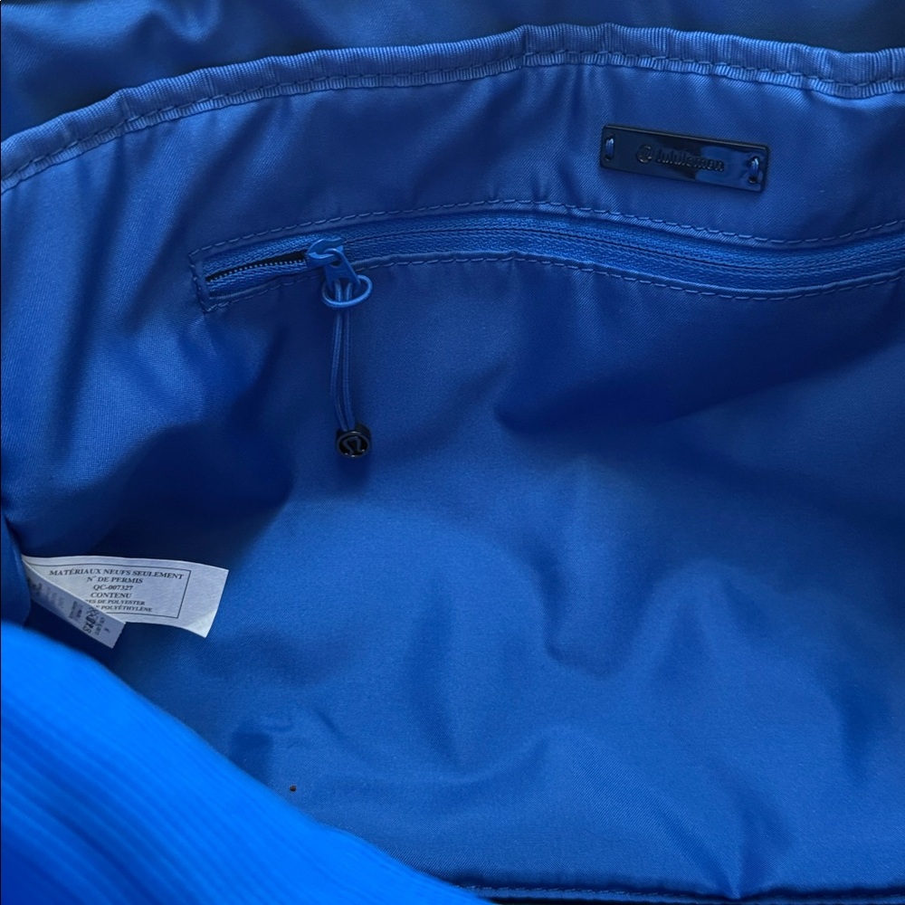 Lululemon Duffle bag - Picture 9 of 11